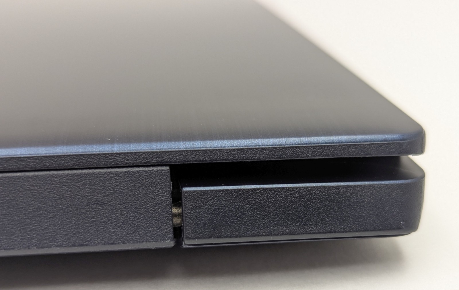 Incomplete Lenovo IdeaPad 3 15IML05 15.6″ Touch Laptop i5-10210U 1.6GHz 20GB RAM