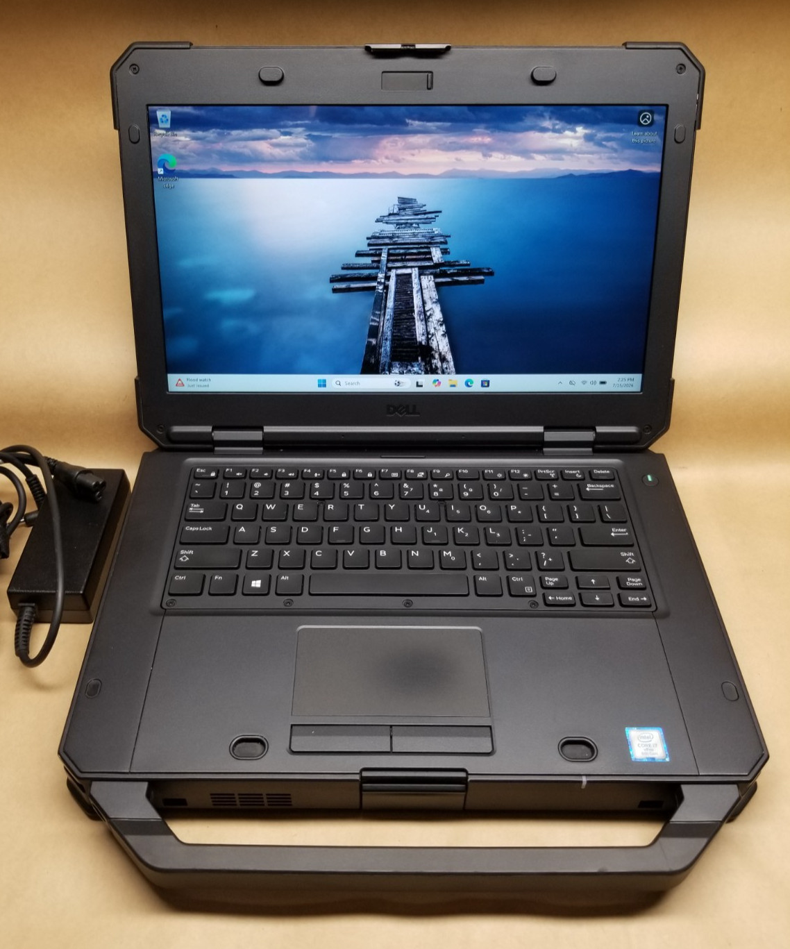 Dell Latitude 5424 Rugged i7-8650U 16GB RAM 250GB SSD RADEON RX 540 WIN 11 2XBAT