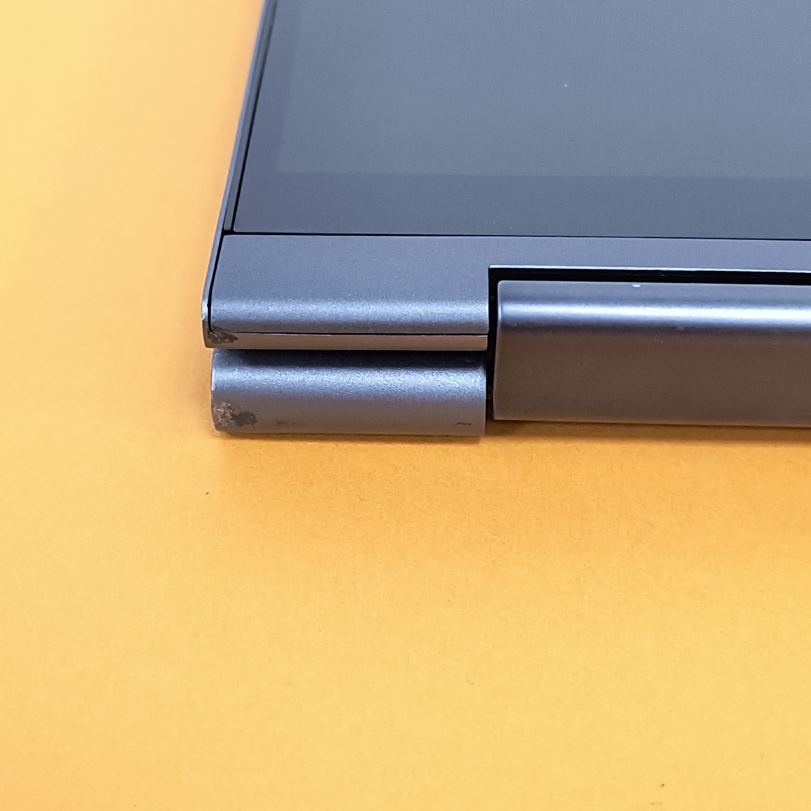 LENOVO YOGA 7 14ITL5 14″ TOUCH SCREEN i5-1135G7 2.4GHz RAM 8GB SSD 256GB M.2