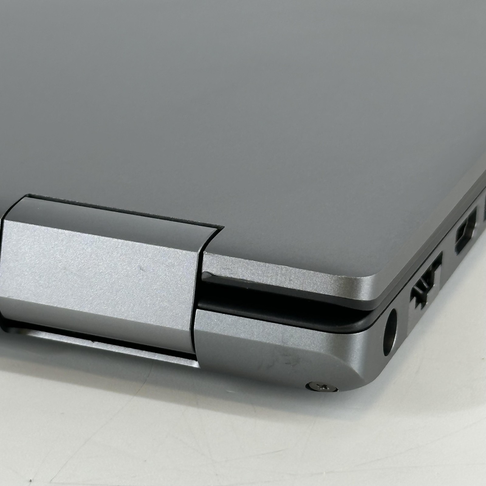 Dell Precision 7680 16 FHD+ 2.1 GHz i7-13850HX 64GB 1TB/1TB RTX A1000 Very Good
