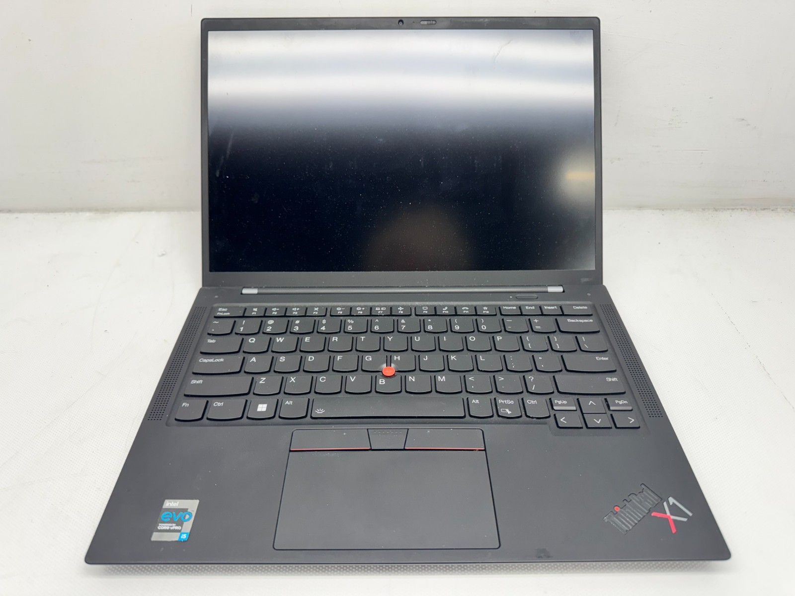 Lenovo ThinkPad X1 Carbon Gen 9 14″ Intel i5-1135G7@2.4GHz 16GB 256G W/AC**READ*