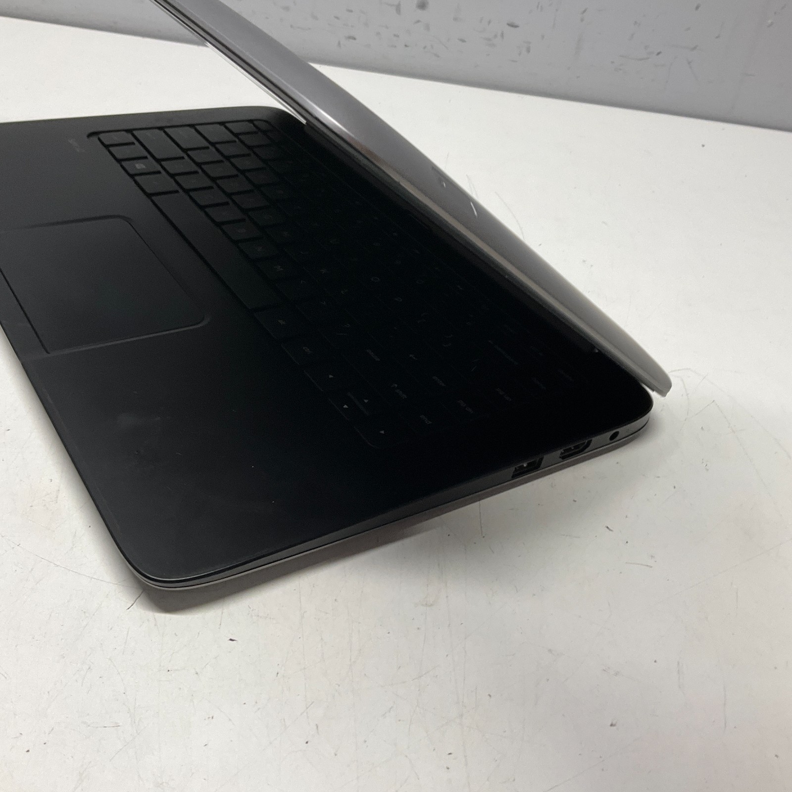 HP Split 13 X2 PC Laptop Intel i3-3229Y @ 1.40 GHz 4GB 128GB SSD Windows 10 Pro
