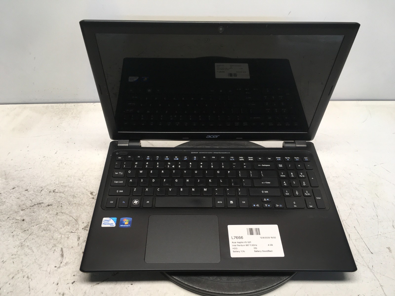Acer Aspire V5-531 Intel Pentium 967 1.3GHz 4 GB NO HDD