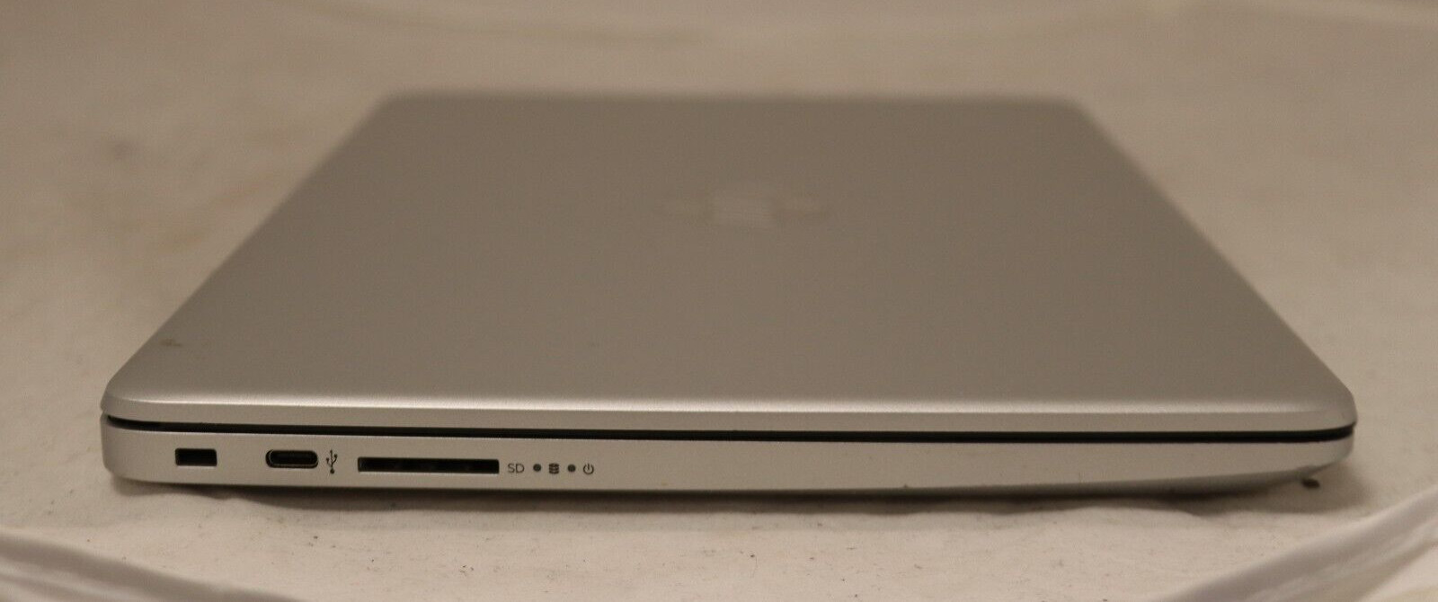 (14-df0018wm) HP 14 laptop, 4 GB ram, 1.10 GHZ