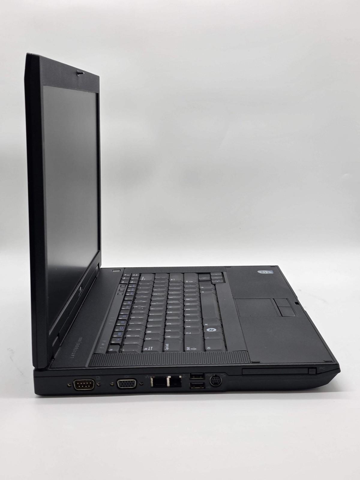 Dell Latitude E5500 14″ Intel Core 2 4GB RAM 16GB HDD Black Used – C w/ Charger