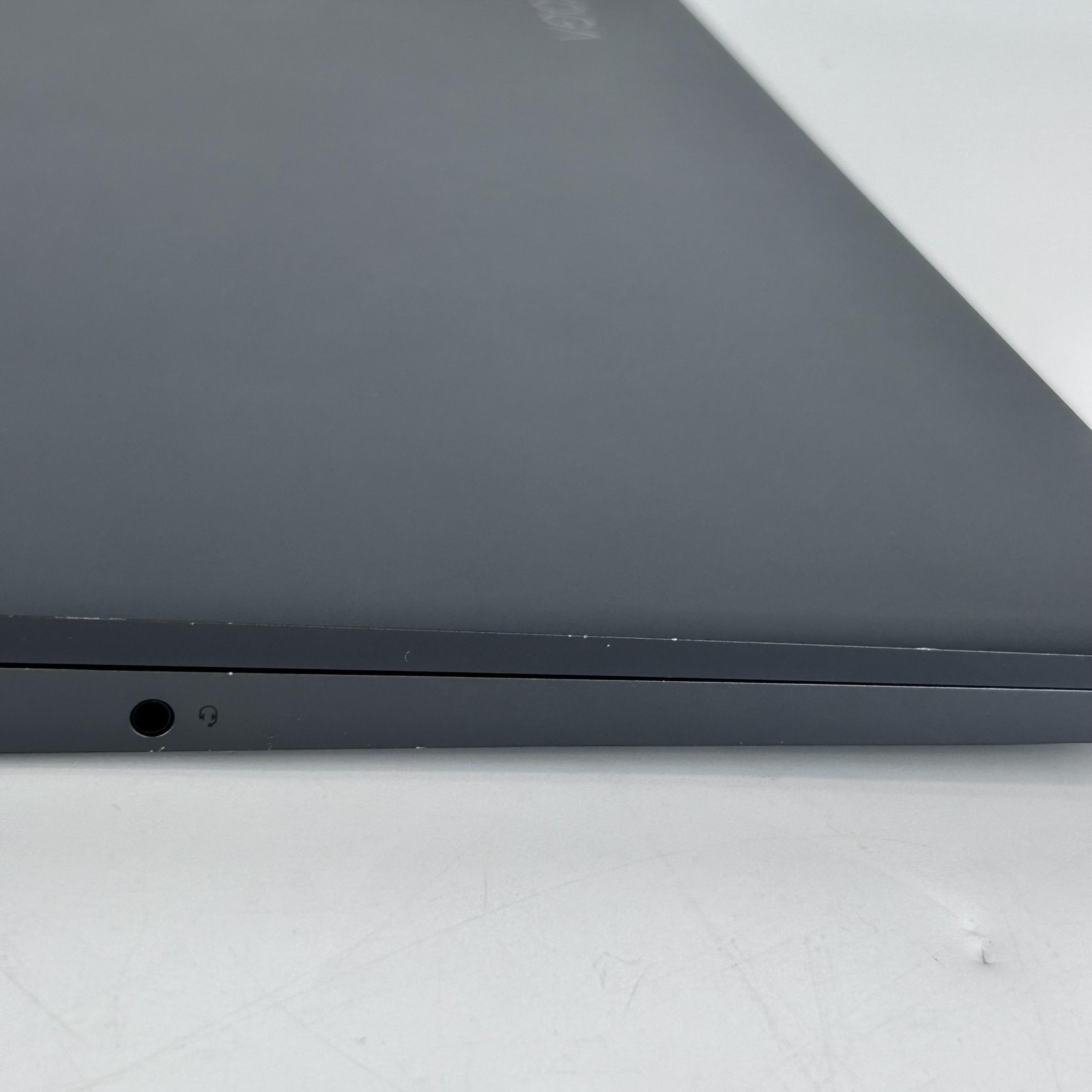 Lenovo Yoga 9i 15.6 FHD TOUCH i7-10750H 16GB 1TB GTX 1650 Ti Max-Q ODOR ISSUE