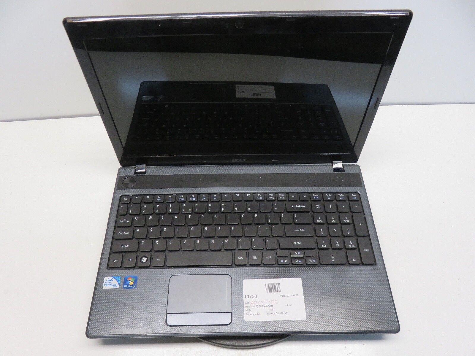 Acer Aspire 5733Z-4851 Laptop Intel Pentium P6200 2GB No HD/Batt – Broken Hinges