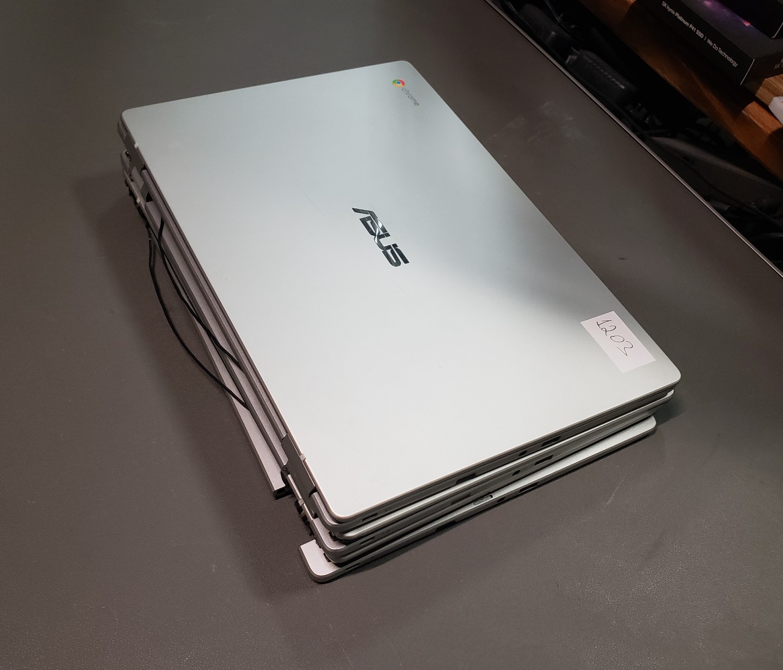 Lot of 3 ASUS Chromebook C523NA 15.6 Inch 1920×1080 Touchscreen 2.5 GHz Silver