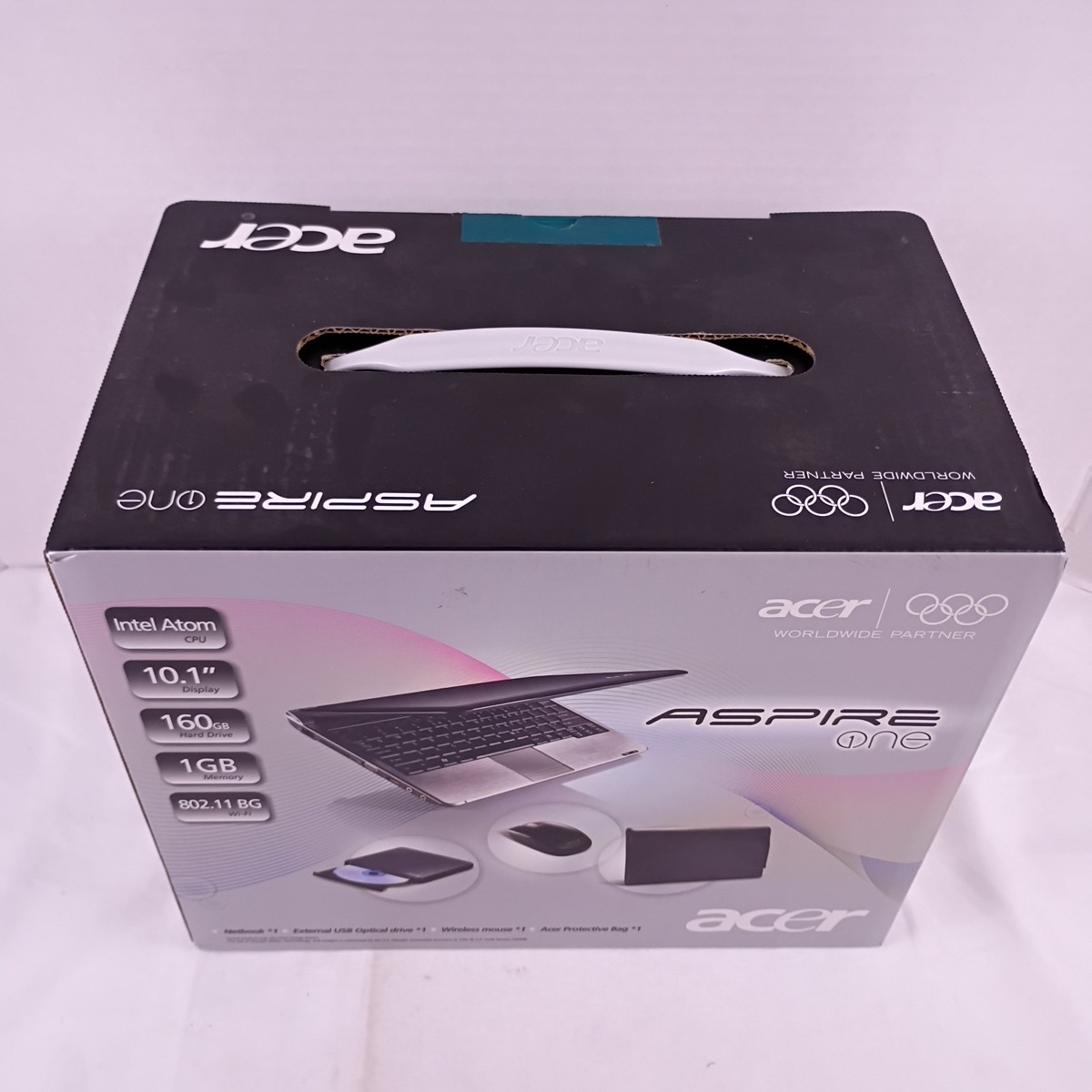Acer Aspire One Intel Atom 10.1″ 160GB 1GB Netbook w/ External Drive, Mouse, Bag