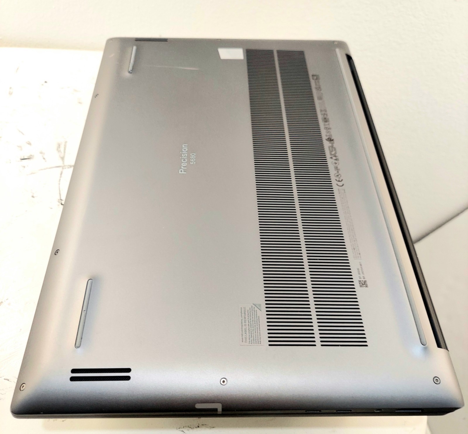 DELL PRECISION 5680 4K OLED I9-13900H 512GB SSD 64GB RAM RTX 2000 Ada WIN 11 PRO