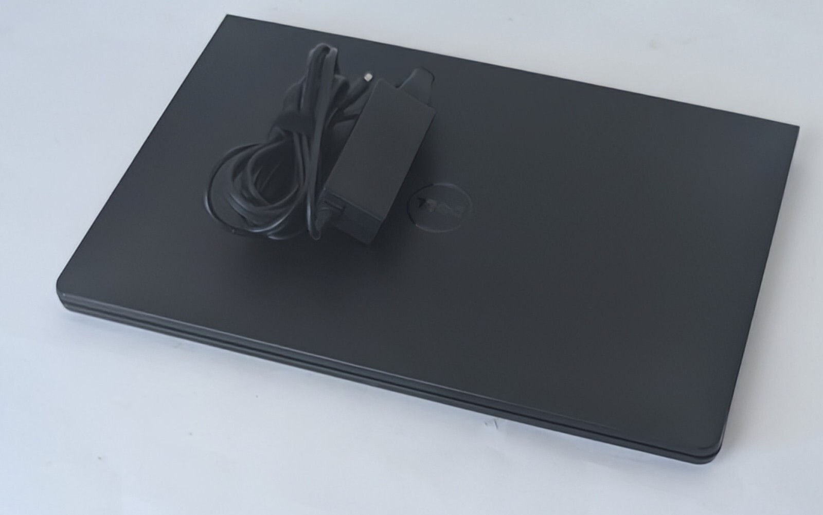 DELL INSPIRON 15-3567 CORE i3-7130U 500GB SSD 16GB RAM Win 10 DVD Laptop