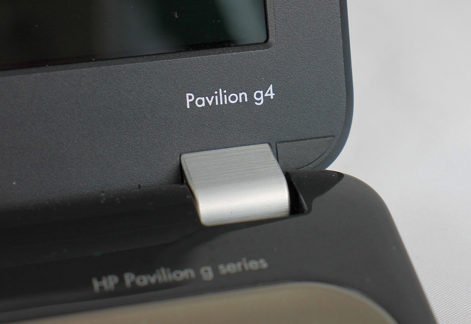 HP Pavilion G4 ~ Athlon II/ 14.1″/8GB RAM/ 320GB HD/ WIN 7~ SERVICED ~ NO ISSUES