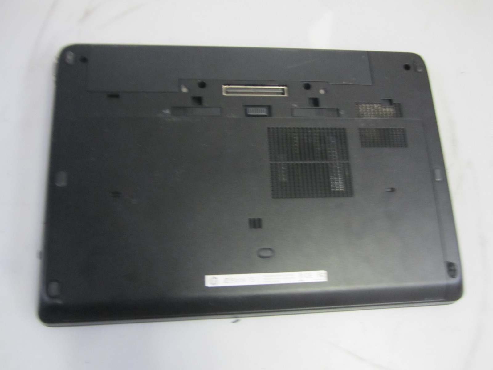 HP ZBook 15 i5-4300M 2.6GHz 16GB 320GB Laptop + AC NO OS READ