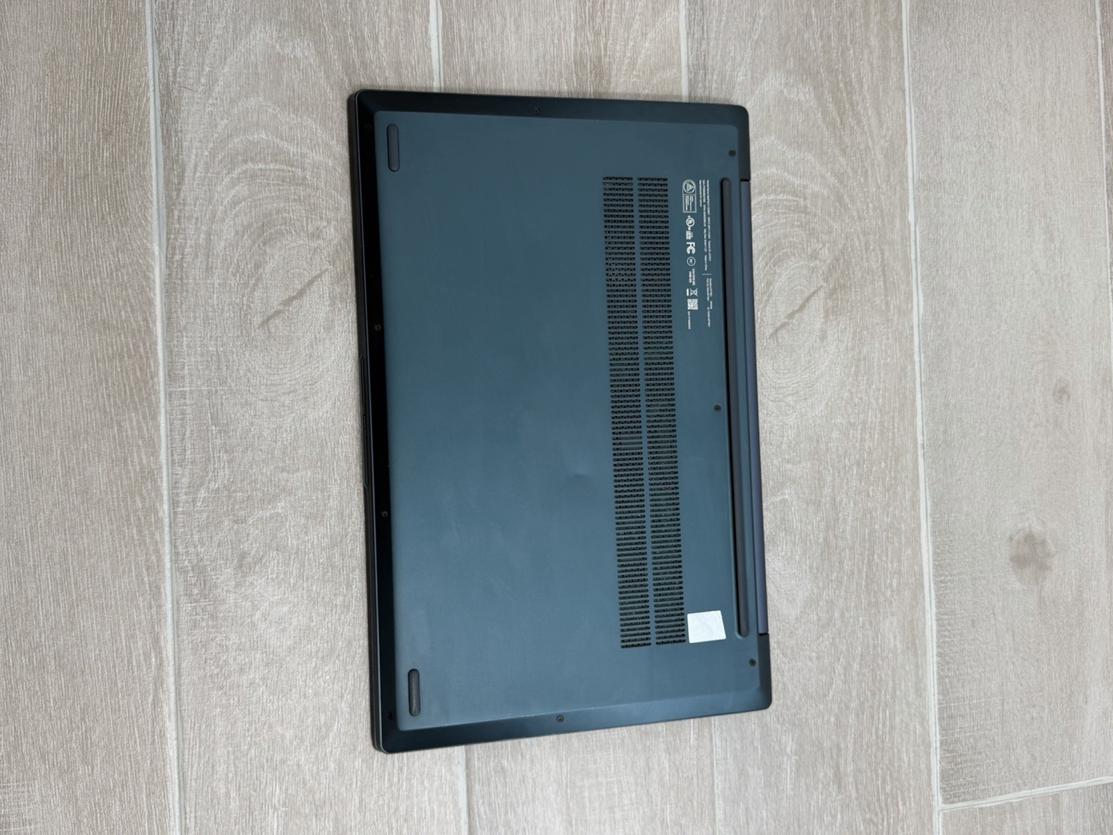Lenovo IdeaPad 5 15ABA7 15.6″ AMD Ryzen 7 5825U 16GB RAM 256GB NVMe SSD Win-11