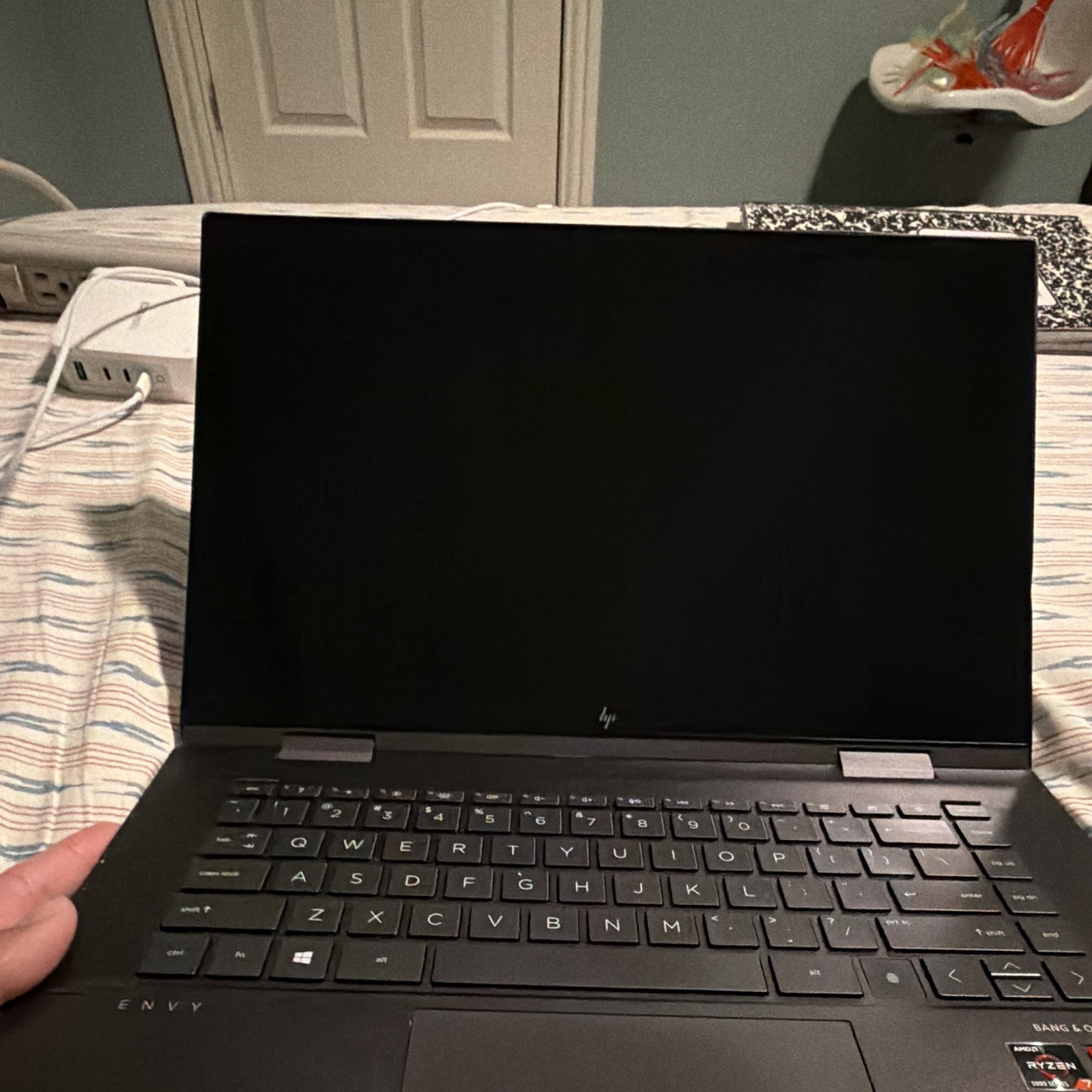 HP ENVY x360 m 15″ 2-in-1 Ryzen 7 16GB 512GB SSD FHD Touch Win11 Black
