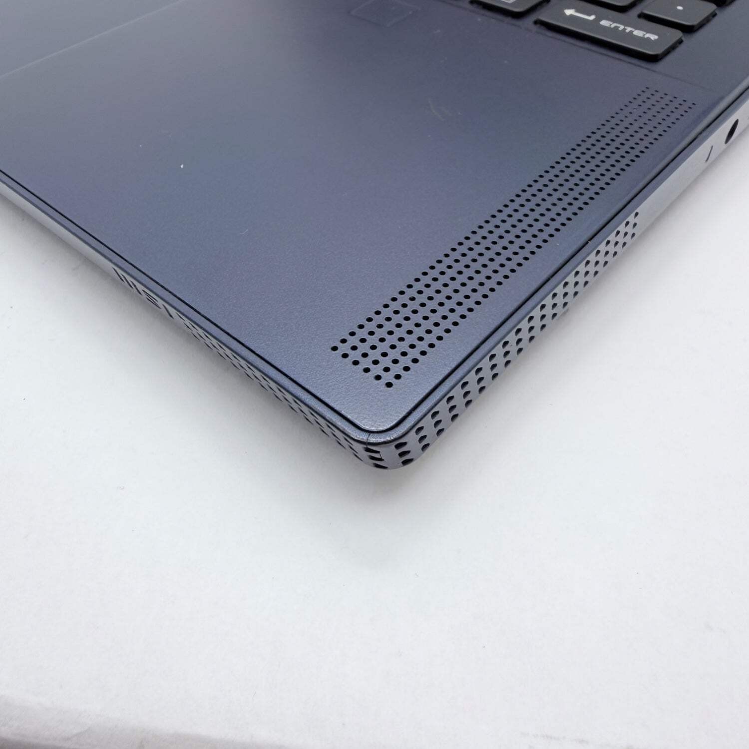 Broken MSI Stealth 16 Studio A13VG i7-13620H 32GB RAM 1TB SSD RTX 4070 Bad Batt