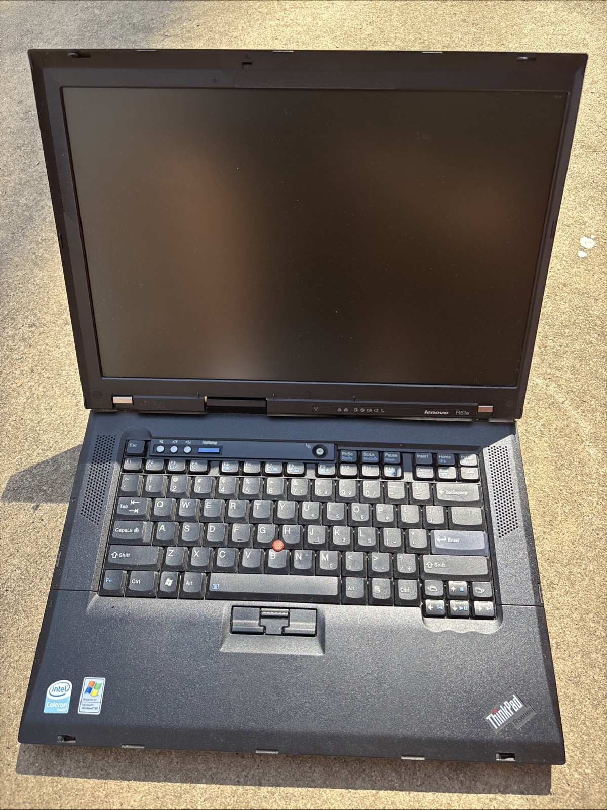 Lenovo ThinkPad R61e 15″ Laptop Intel Celeron UNTESTED FOR PARTS