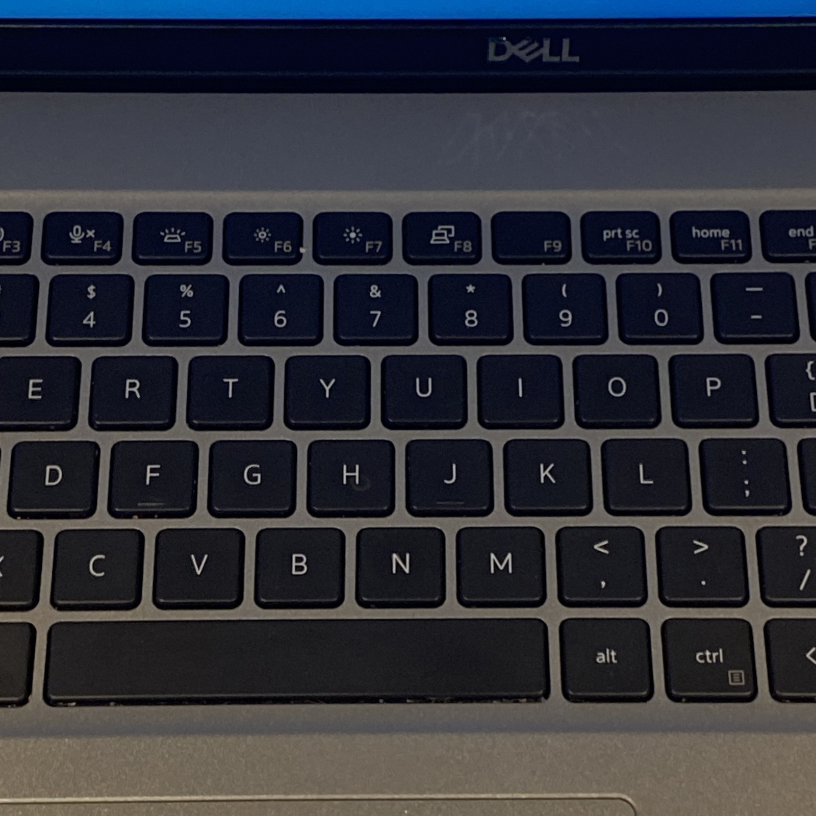 Dell Latitude 5520 Intel Core i7-1185G7 3.00GHz 8GB No SD Excellent Battery
