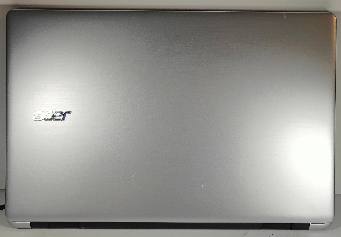 Acer Aspire V3-572G-543S Intel Core i5-5200U 8GB RAM 512GB SSD Nvidia 840M 15.6″