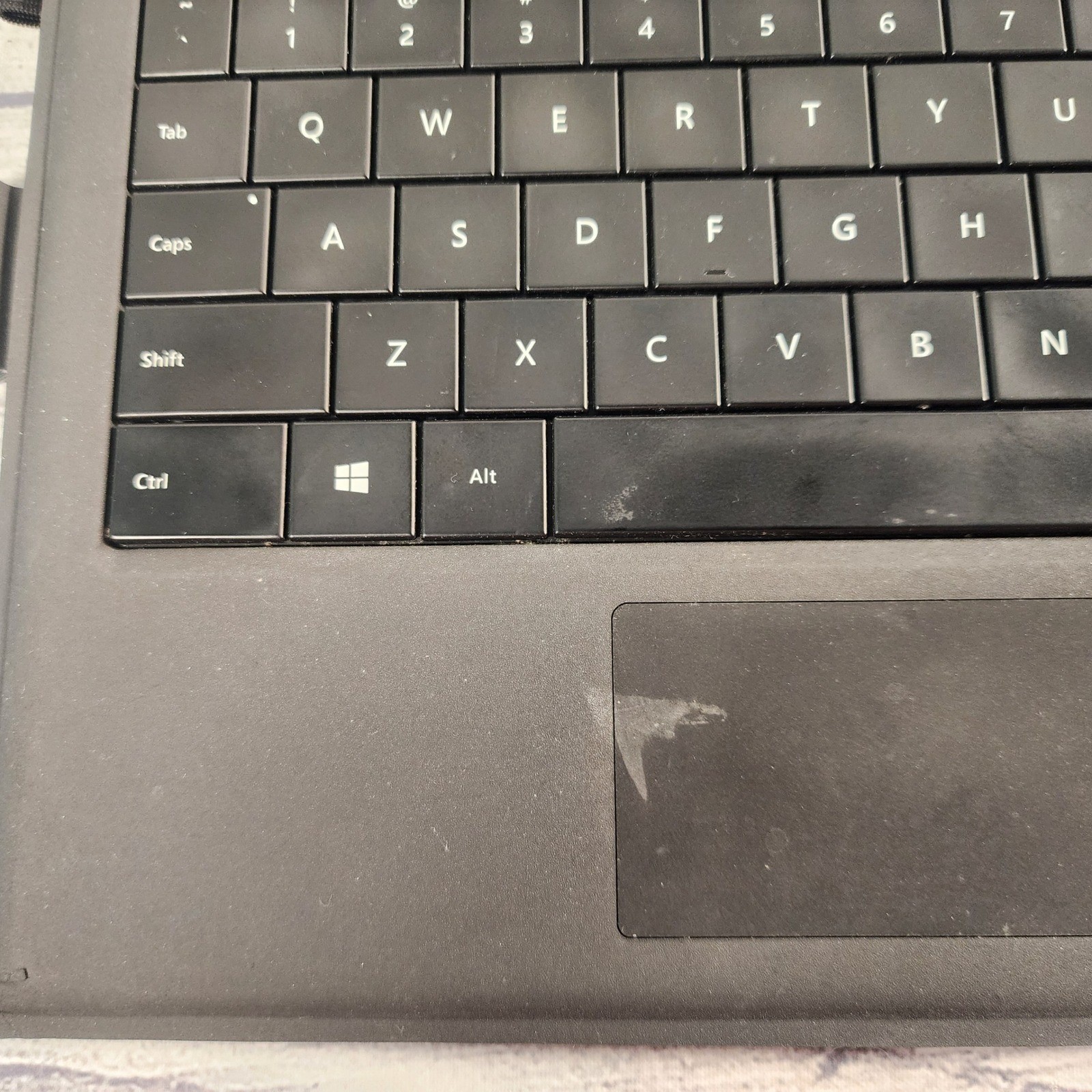 Microsoft Surface Pro 5 1796 Intel i5-7300U 8GB RAM 128GB SSD Windows 10 Pro