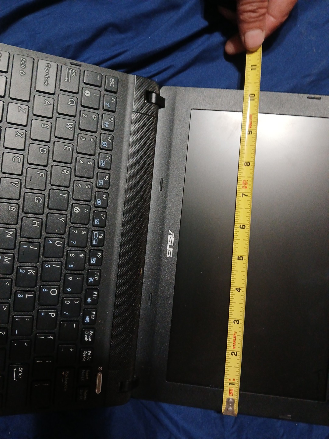 ASUS Eee Pc X101CH 10.1” Netbook Computer Untested For Parts Or Repair