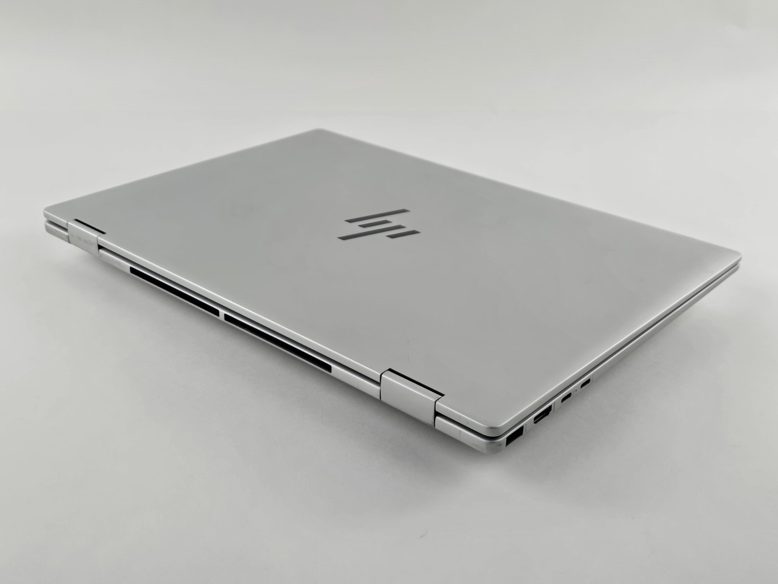 HP Envy x360 2-in-1 16″ Touch Ultra 5 125U 16GB 512GB SSD – Used