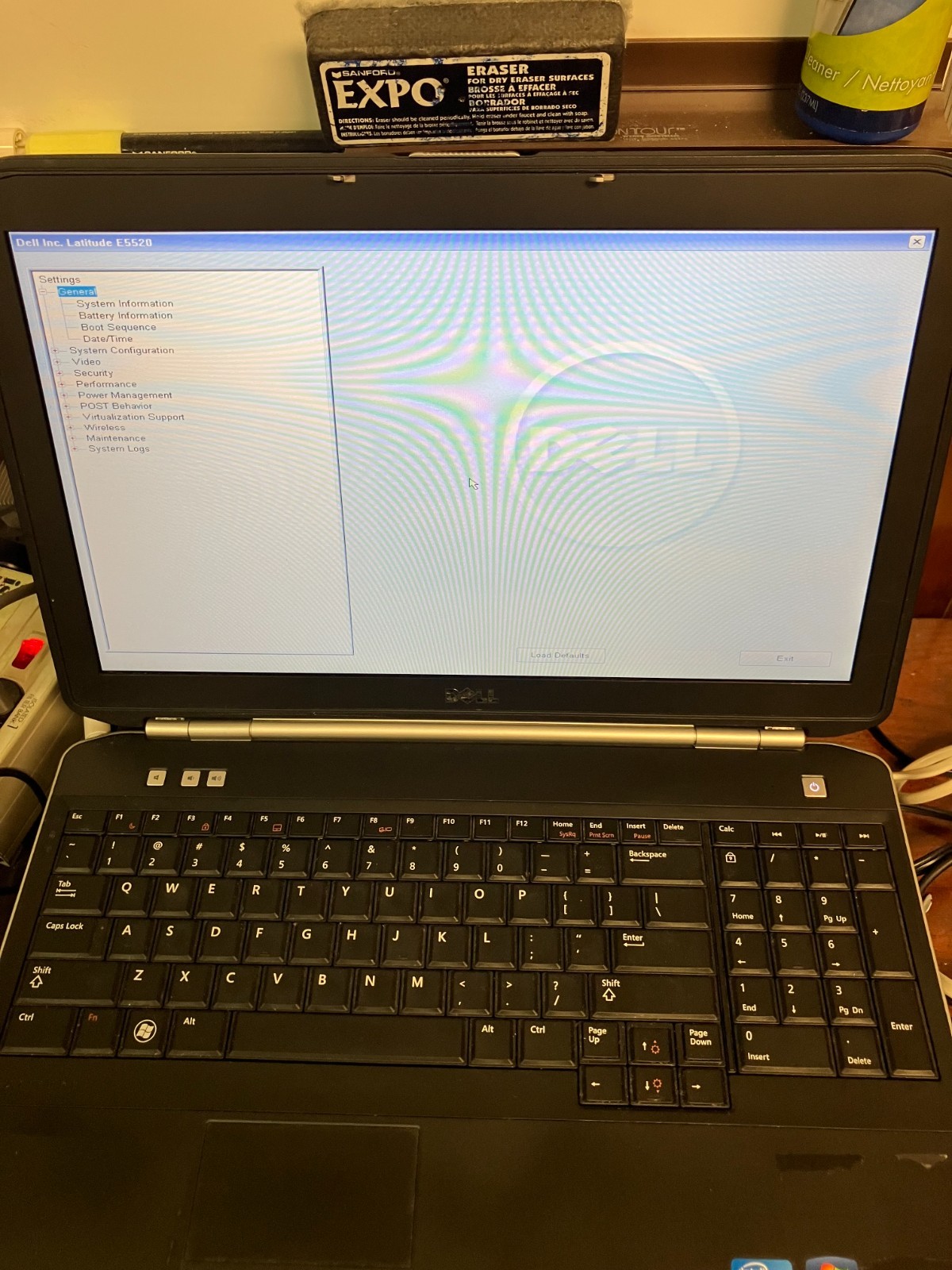 DELL LATITUDE E5520 Laptop i3-2350M + 4 GB No HD/Battery FOR PARTS