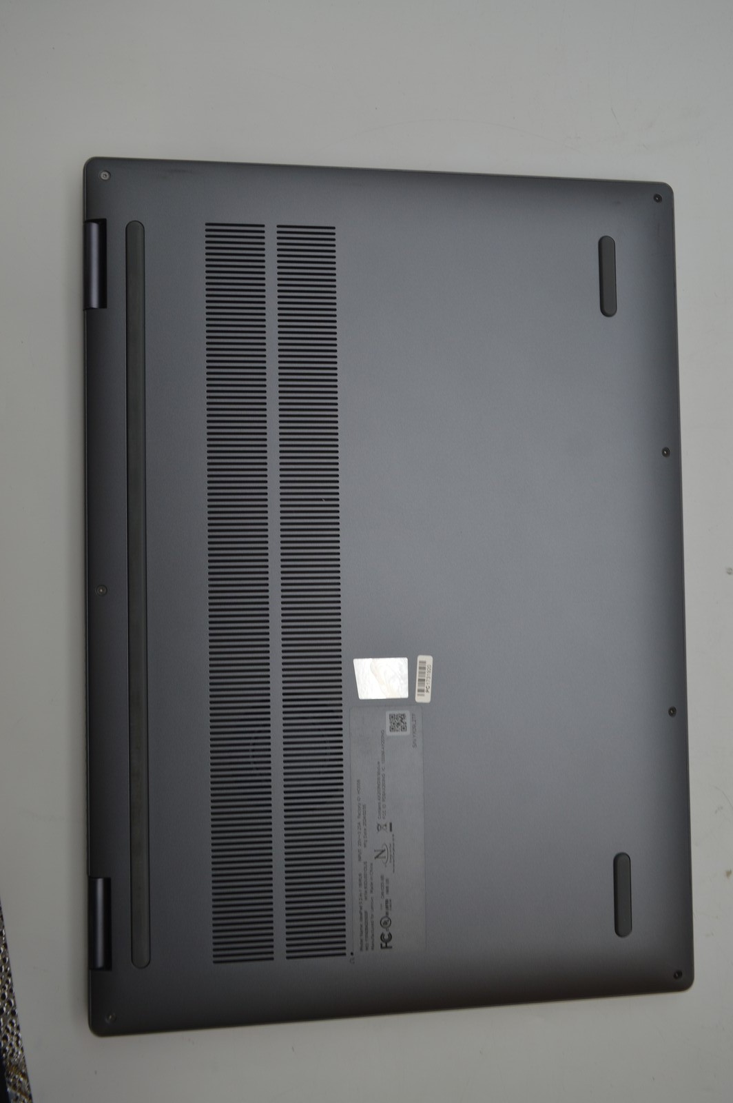 Lenovo IdeaPad 5 16″ Touch Intel i5 120U 1.4GHz CPU 16GB RAM 512GB SSD PC1731920