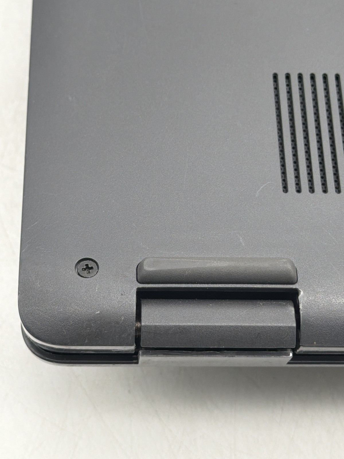 Dell Latitude 3510 i3-10110U 15.5″ 8GB 128GB NO OS {Read}