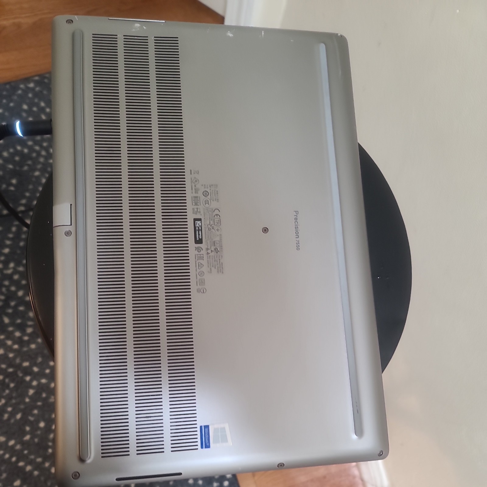Dell Precision 7550 i5-10400H 2.60GHz 8GB Ram 256GB M2SSD UBUNTU Laptop +AC