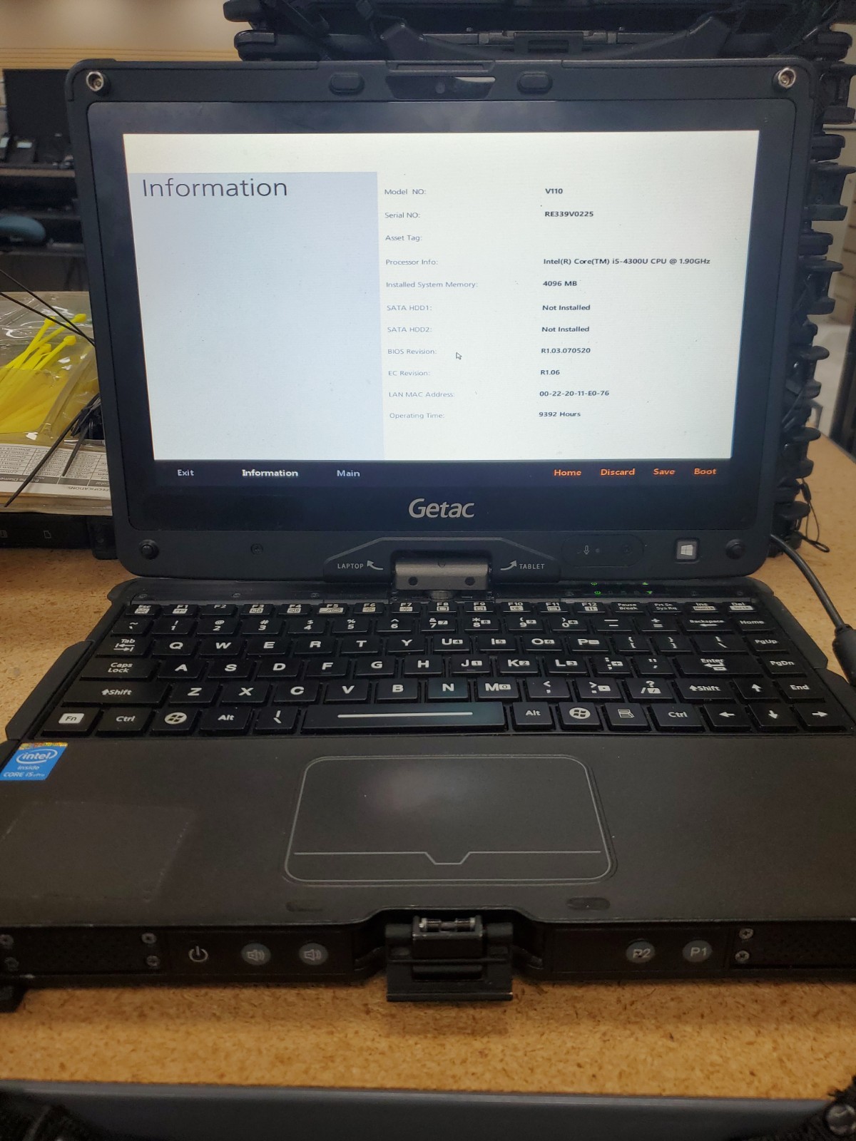 GETAC V110 Laptop Tablet Touch Screen i5-4300U 1.90GHz 8gB No HDD 9392hrs
