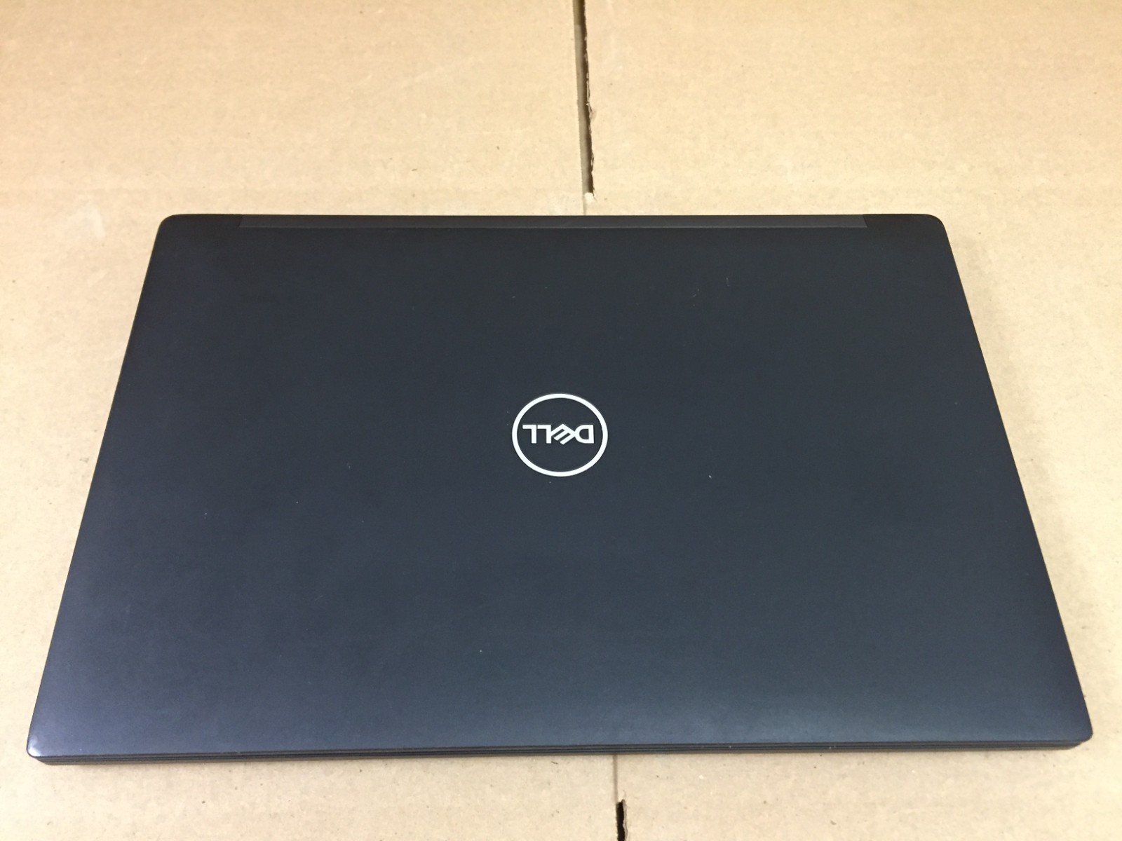 Dell Latitude 7490 14″ FHD Laptop i7-8650U 8GB RAM 256GB SSD w/AC