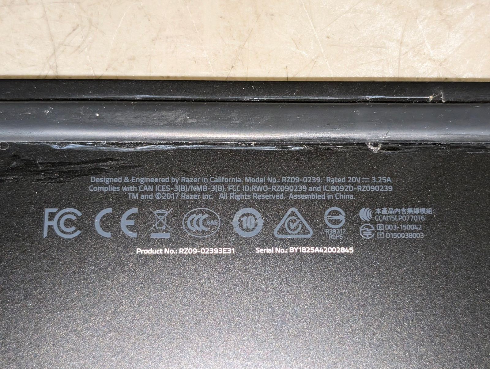 Razer Blade 13.3 inch laptop; Intel Core i7 8550U 1.8GHz; untested no ssd no ram