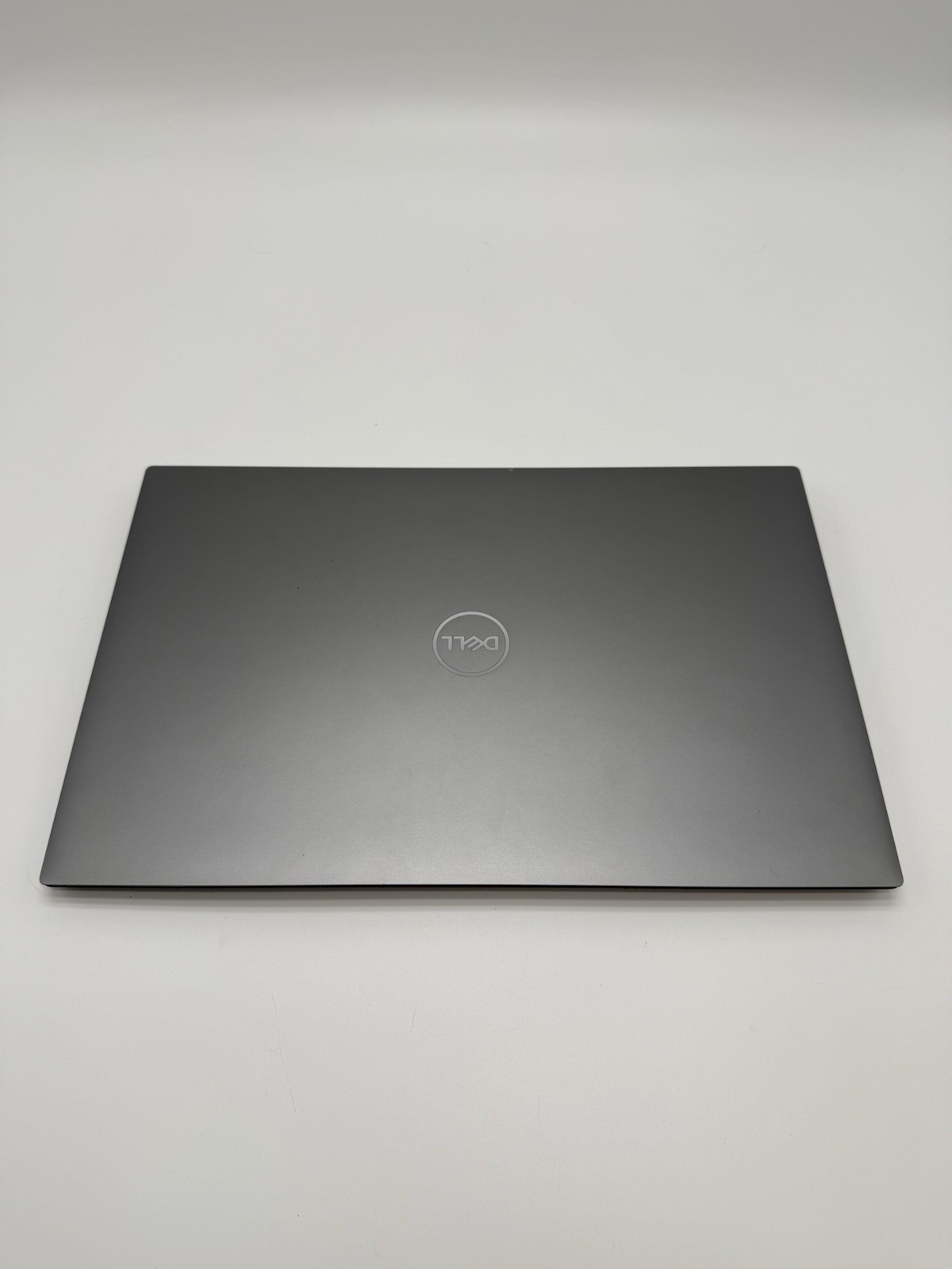 Dell Precision 5750 17 FHD+ i7-10850H | Quadro T2000 | 32GB | 512GB SSD | Win11P