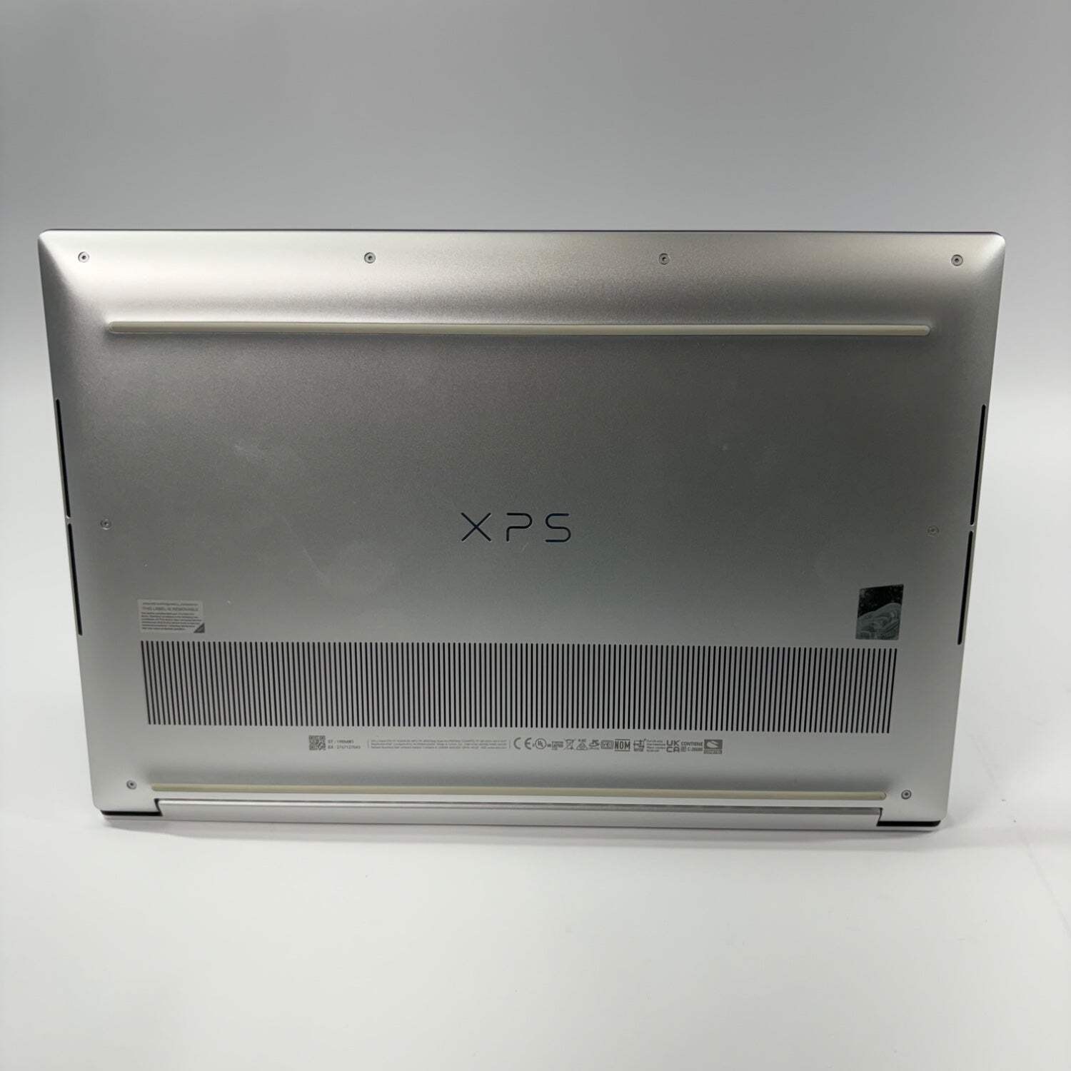 Dell XPS 9520 15.6″ i7-12700H 2.3GHz 32GB RAM 1TB SSD Read Description