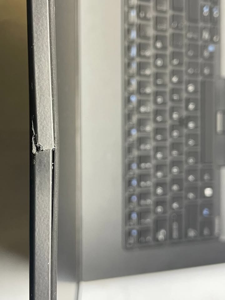 Dell Precision 7730, Xeon E-2176M, 16GB RAM, 512GB SSD, Quadro P3200 6GB GPU, 17