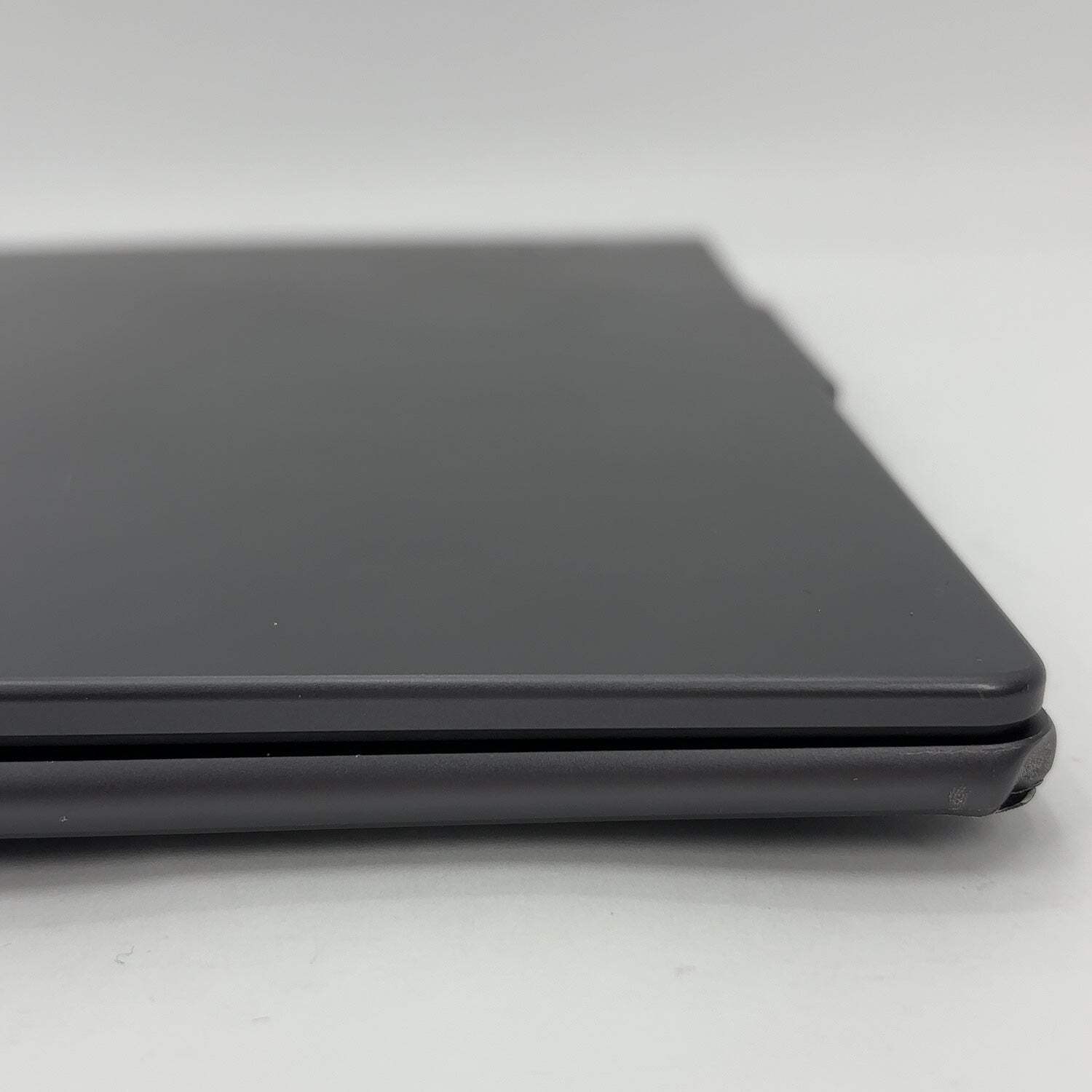 Lenovo Yoga 7i 2-in-1 16IRL8 16″ i7-1355U 1.7GHz 16GB RAM 512GB SSD