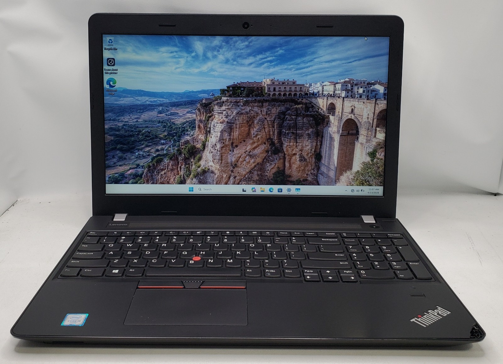 Lenovo ThinkPad E570 15.6″ Core i5-6200U @2.30GHz 4GB RAM 512GB HDD Windows 11