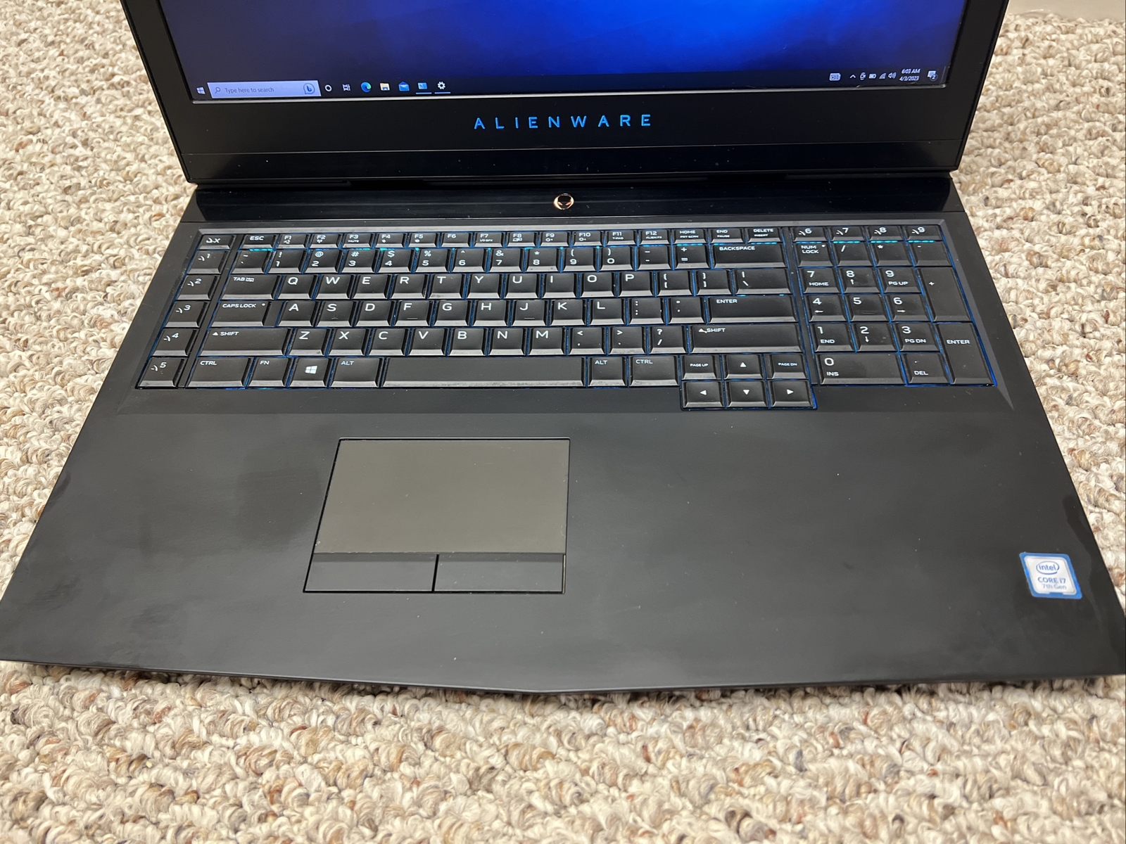 ALIENWARE 17 R4 17.3″ FHD I7-7700HQ 1TB HD / 120GB SSD 16GB Nvidia GTX 1060