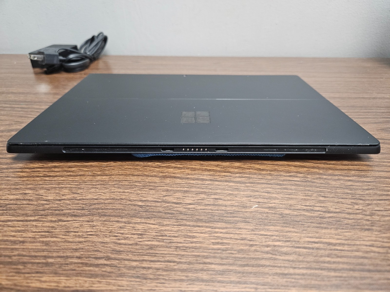 Microsoft Surface Pro 7 1866 Core i5-1035G4 1.10GHz 8GB 256GB Tablet Only