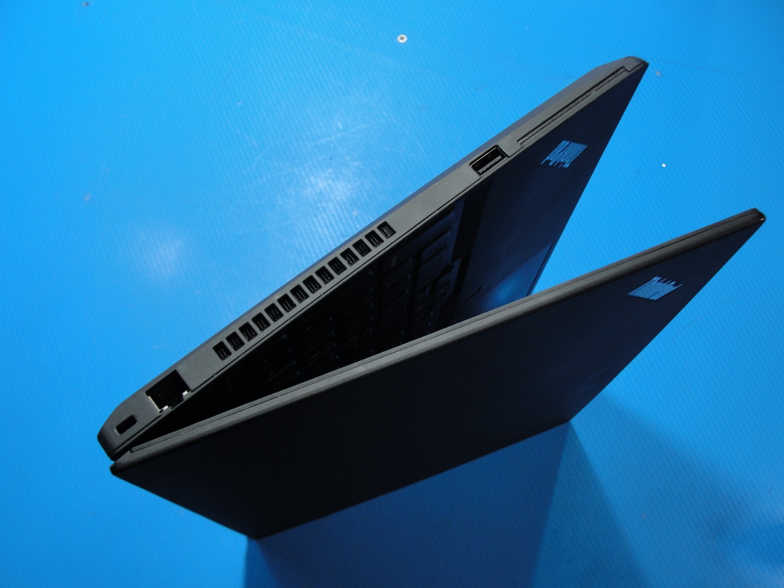 Lenovo ThinkPad E15 Gen 1 15.6” FHD Intel Core i7-10510U 1.8GHz 16GB 256GB SSD