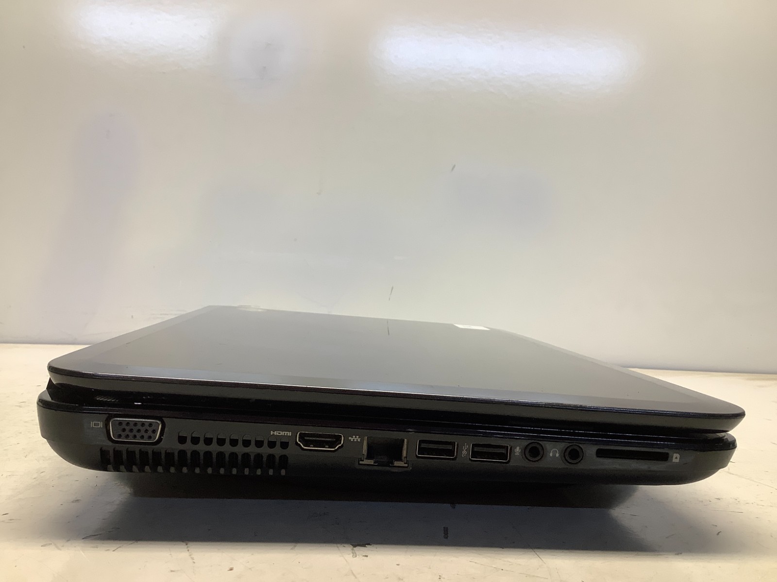 HP Pavilion G6-2270DX AMD A6-4400M 2700MHz 4 GB NO HDD