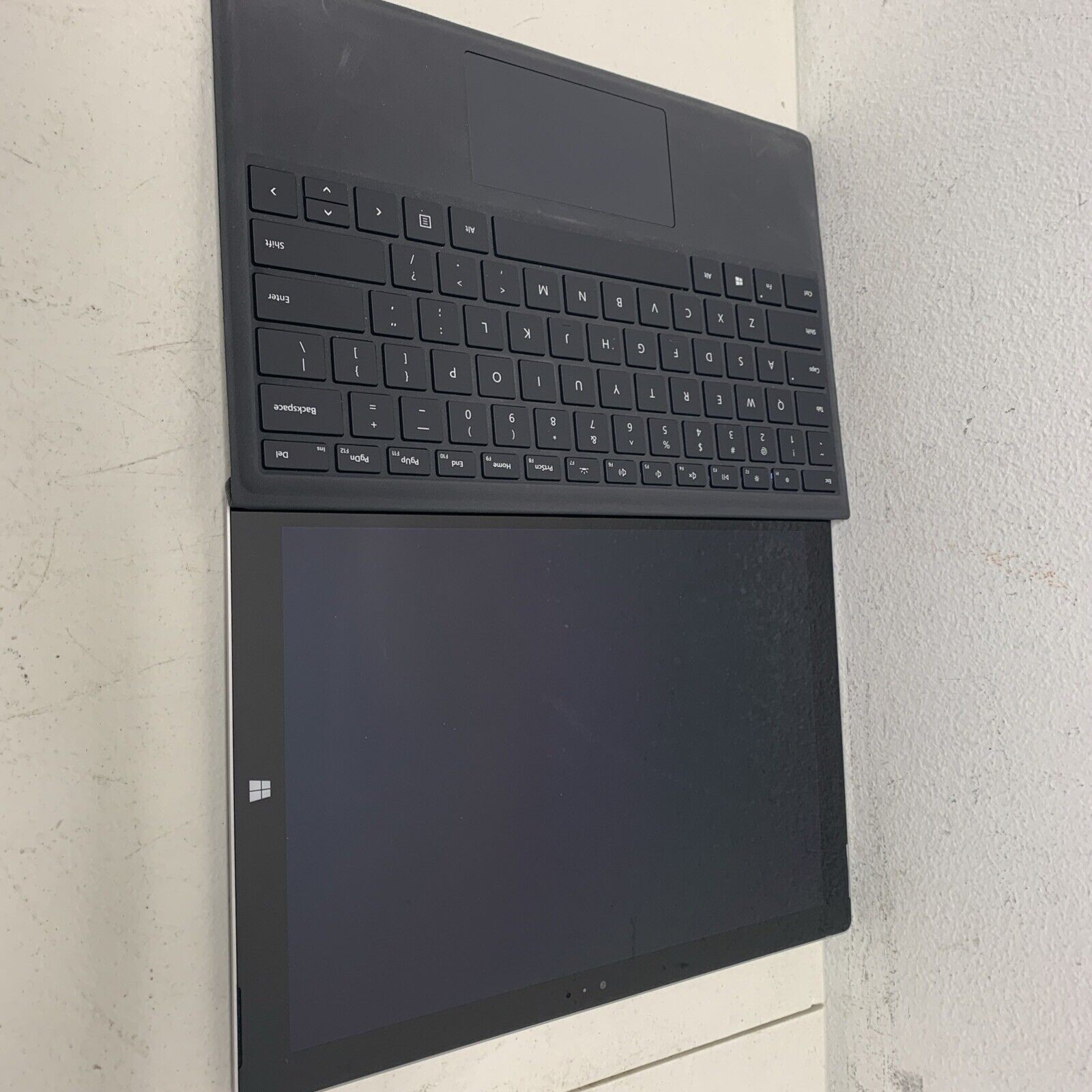 Microsoft Surface Pro 1796 i5-7300U 2.60GHZ 4GB RAM 128GB SSD WIN 11