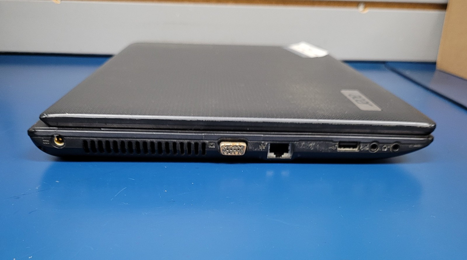 Acer Aspire 5733z-4477 15.6″ Laptop Intel Pent P6200 @2.13GHz 4GB RAM No HDD