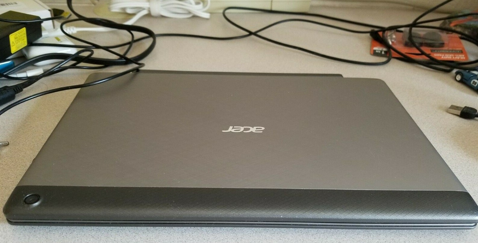 Acer Aspire Switch 11 V 11.6″ SW5-173-648Z Intel M 5Y10c 4GB RAM 128GB SSD