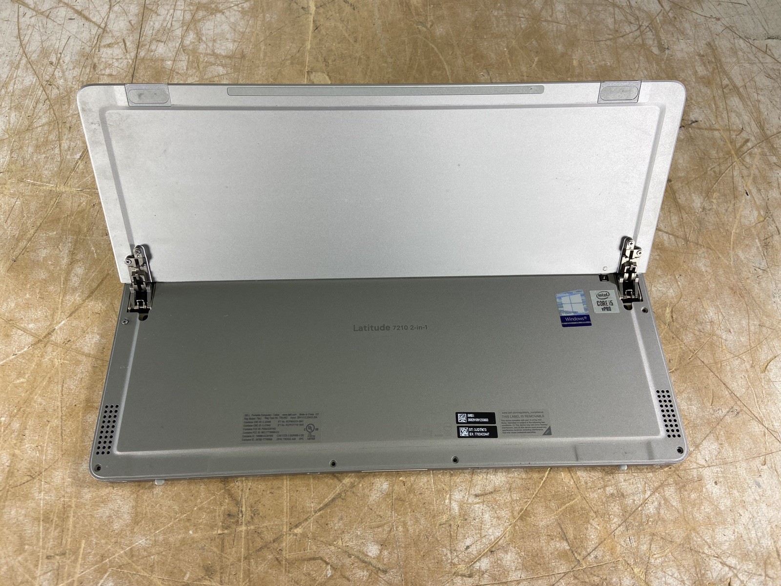 DELL LATITUDE 7210 2-IN-1 i5-10310U @ 1.70GHz, 8GB RAM, NO HDD/OS – (FOR PARTS)