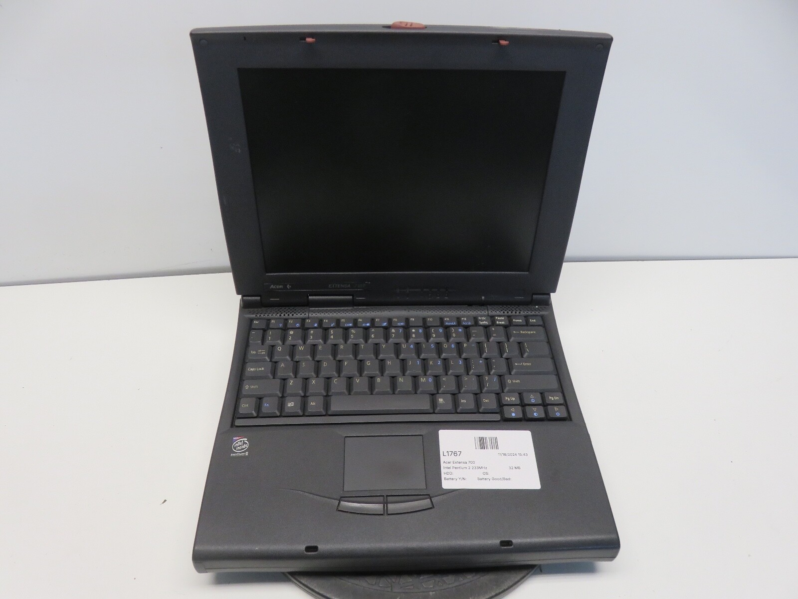 Acer Extensa 700 Intel Pentium 2 233MHz 32 MB NO HDD No Batt