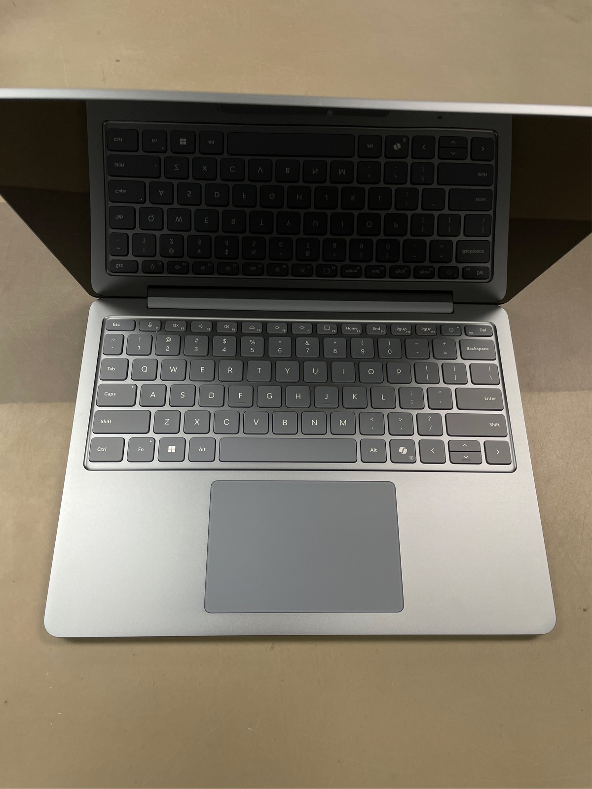 Microsoft Surface Laptop Copilot+ PC 13″ Touchscreen Snapdragon X Plus Processor
