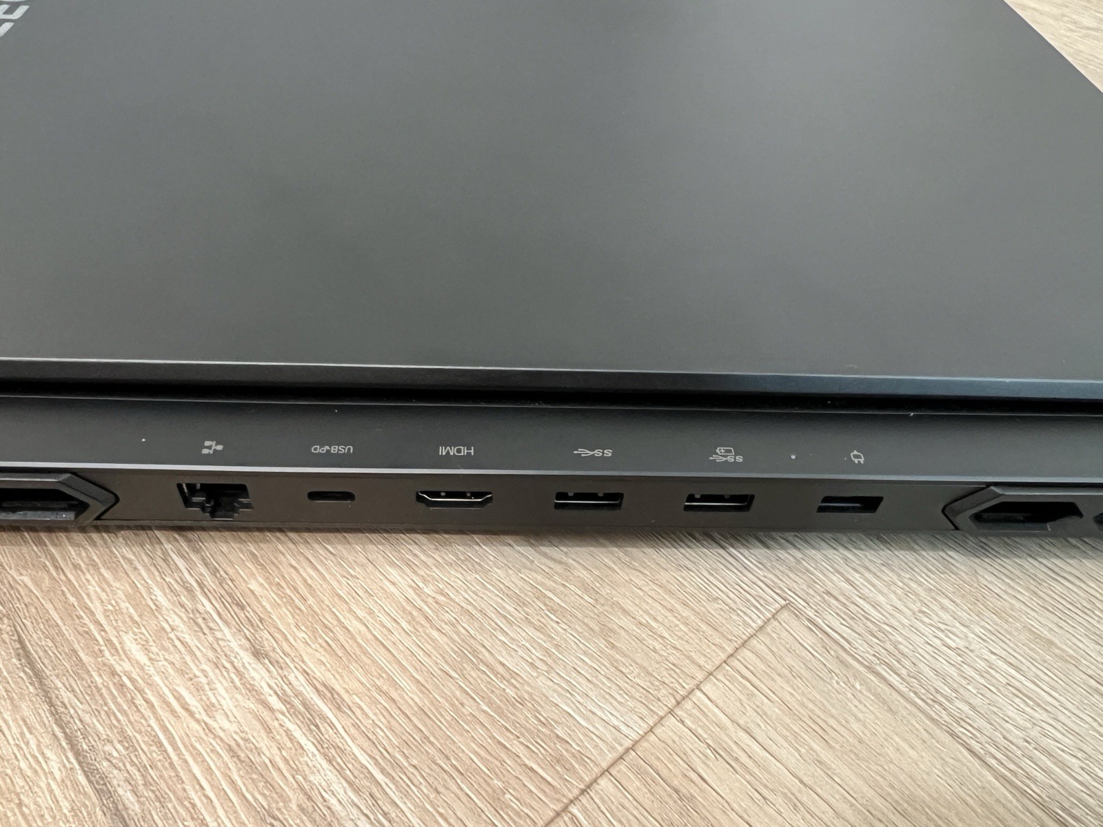 Lenovo Legion Pro 7i Gen 9 Laptop 16″, I9-14900HX, RTX 4090, 64GB RAM, 2TB SSD