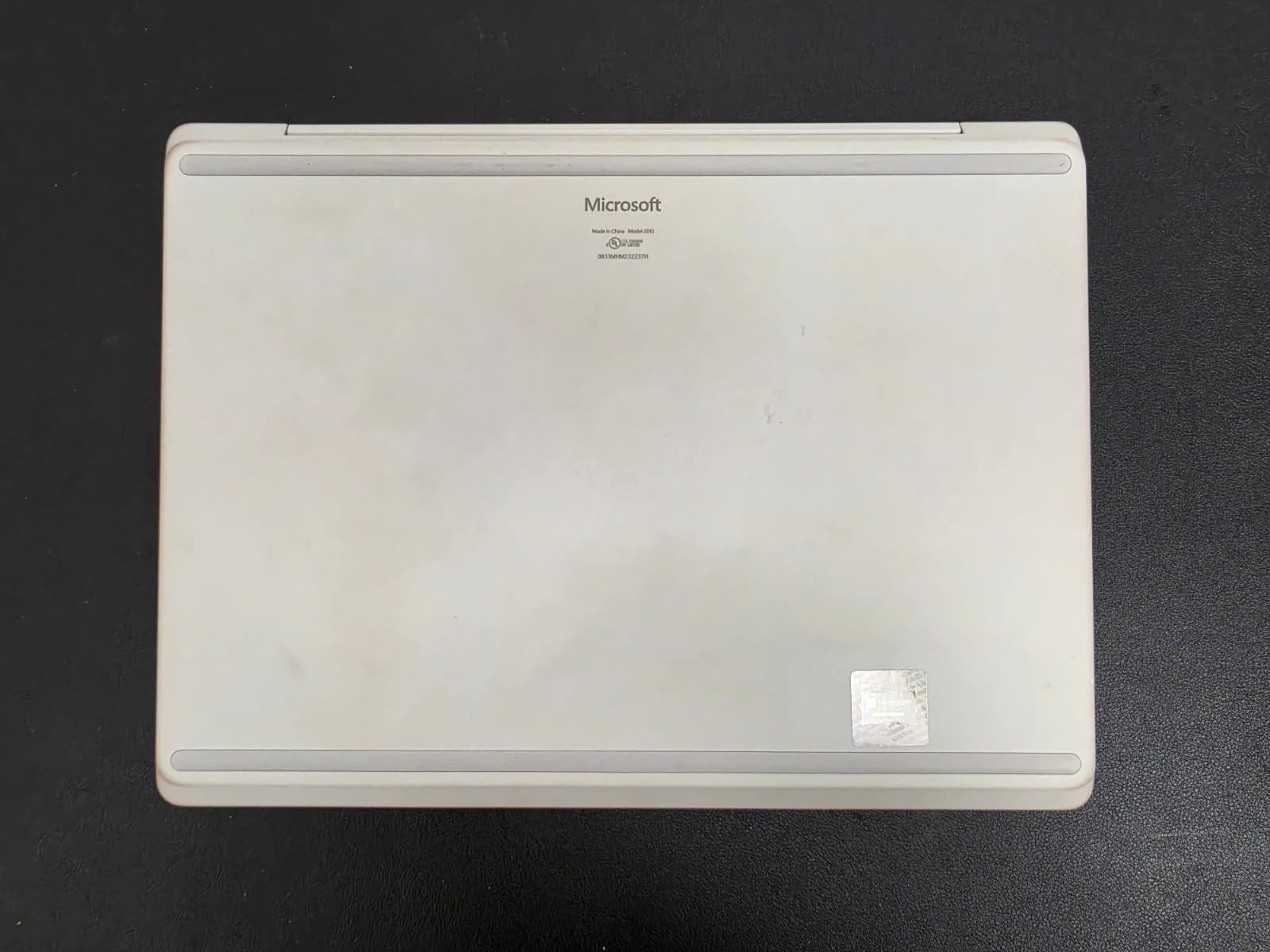 Microsoft Surface Laptop Go 2 – 12.4″ – i5-1135G7 16 GB Ram 256GB SSD Win 11